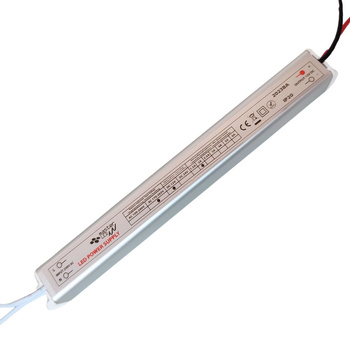Zasilacz LED 12V 24W 2A IP20 ultra slim 0168 MasterLED