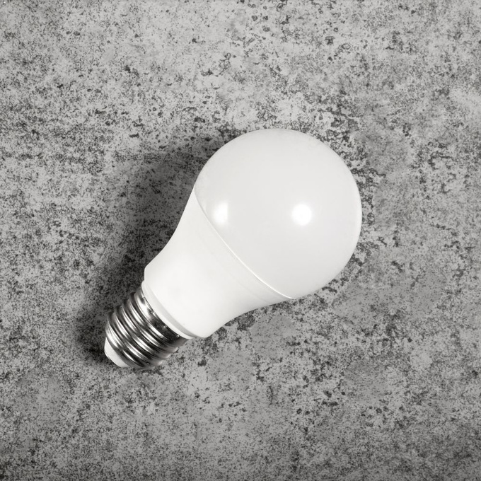 Żarówka LED A60 E27 9W 4000K 806lm barwa neutralna A011 Aura