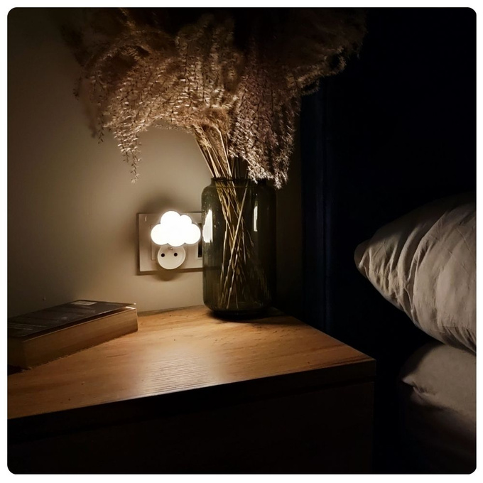 Lampka nocna LED 0,5W 2700K do kontaktu CHMURKA czujnik zmierzchu DIO-0477 Dioled