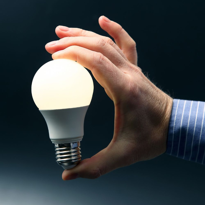 Żarówka LED A60 E27 12W 4000K 1100lm barwa neutralna A005 Aura